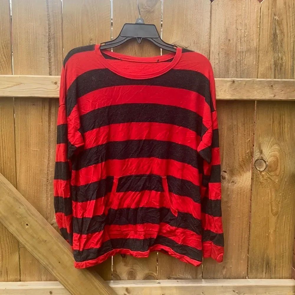 Stripped top sz. M